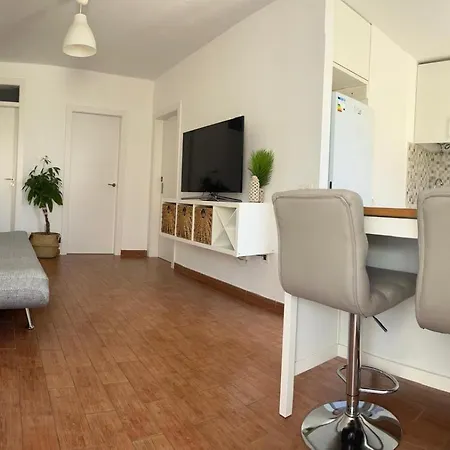 Ideal 3 Apartment *